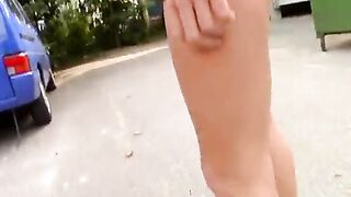 Bella puttanella si fa inculare per pochi soldi