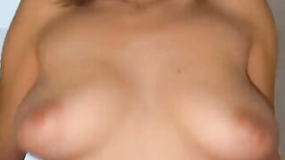 Auguri di buon anno dalla troia infedele