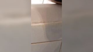 La trans ci mostra il suo corpo mozzafiato