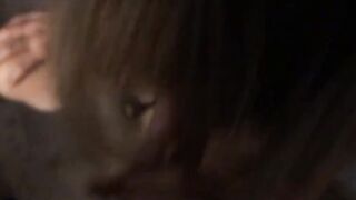 Mamma bionda assapora il cazzo