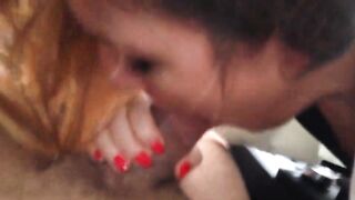 Anteprima del video: Adoro farlo in auto.............ed essere spiata