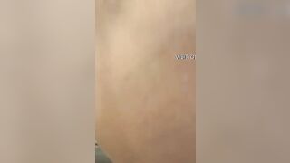 GUARDATELA BENE PORCI !