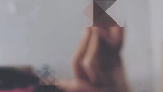 Lei sbattuta dal ragazzo