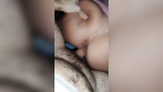 La mia troia a pecoriuna col cazzo nel culo