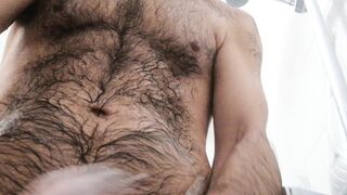 io che mi masturbo sotto la doccia