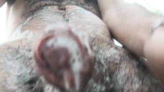 io che mi masturbo sotto la doccia