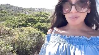 Anteprima del video: Blogger maiala va in spiaggia per masturbarsi