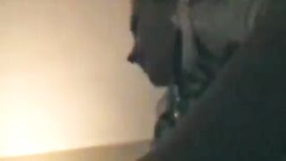 Giovane biondina tedesca pagata per scopare