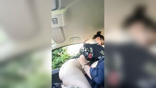 Sesso sfrenato con la Maria in auto