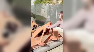 La zoccola a cui piacciono i contadini