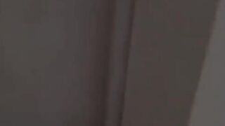 OH DAI SPRUZZZAMI SPRUZZAMI TUTTA !