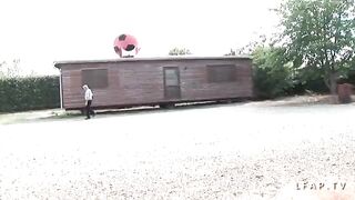 Puttana francese scopata da piu' clienti contemporaneamente