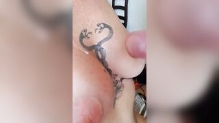 Moglie tettona vuole sborra