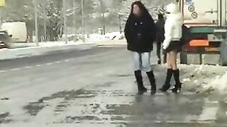 Anteprima del video: Il puttaniere a caccia di figa