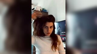 Francesca d'adamo ci riscalda il cazzo