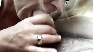 Il puttaniere si scopa una troia moldava