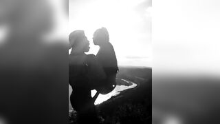 Scopata acrobatica sul promontorio