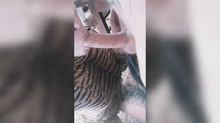 Mostro le mie doti da pompinara a ragazzo appena conosciuto