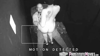 Black Stripper mostra un uomo più anziano