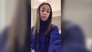 Anteprima del video: Teen italiana ci mostra il culo