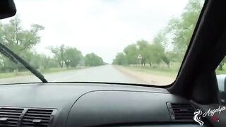 Puttaniere e puttana scopano in auto