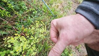 Sborrata nei boschi per un amica