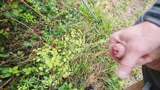 Sborrata nei boschi per un amica