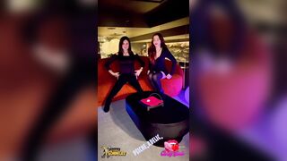 Le mie amiche troie escono la fica al Club