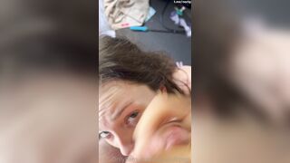 Teen tettona succhia e viene sborrata in faccia