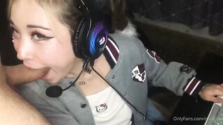 Mew puttana orientale sborrata in faccia