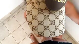 Priscilla Salerno pompino e anale in pubblico