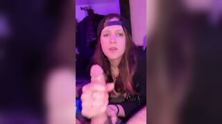 Alla vista del cazzo la fica mi si bagna tutta