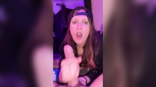 Alla vista del cazzo la fica mi si bagna tutta