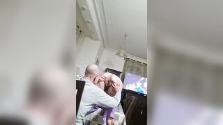 Mia moglie si fa esplorare la fessa