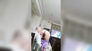 Mia moglie si fa esplorare la fessa