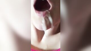 Sborra tutta in bocca