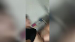 Fratelli romani maiali condividono la puttana