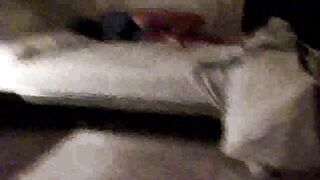 alla troia non piace che la riprendo quando me la chiavo