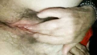 Car sex vecchia troia Napoletana  Gode e viene con le dita