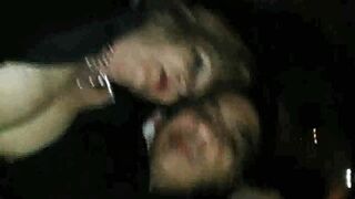 Car sex vecchia troia Napoletana  Gode e viene con le dita