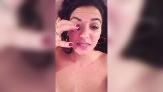 Anteprima del video: Tesoro non mi piace tutta la sborra in faccia !