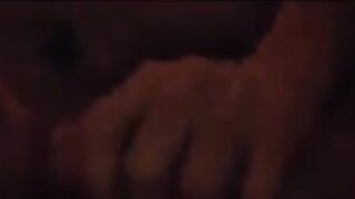 Transessuale bionda escort Milano spompina cliente