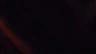 Transessuale bionda escort Milano spompina cliente