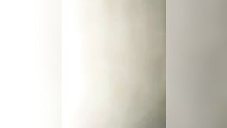 Nel culo di mia moglie il cazzone del bull