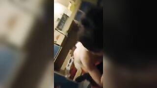 La puttana mi fa godere con il sesso orale