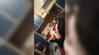 La puttana mi fa godere con il sesso orale