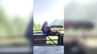 Porca salernitana si masturba outdoor