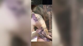 Sesso a tre con Pino e Daniele amici del mio cornuto