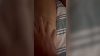 Esplora la passera di mia moglie appena depilata