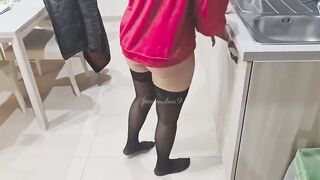 Il cornuto fa un bel regalo di compleanno a sua moglie !